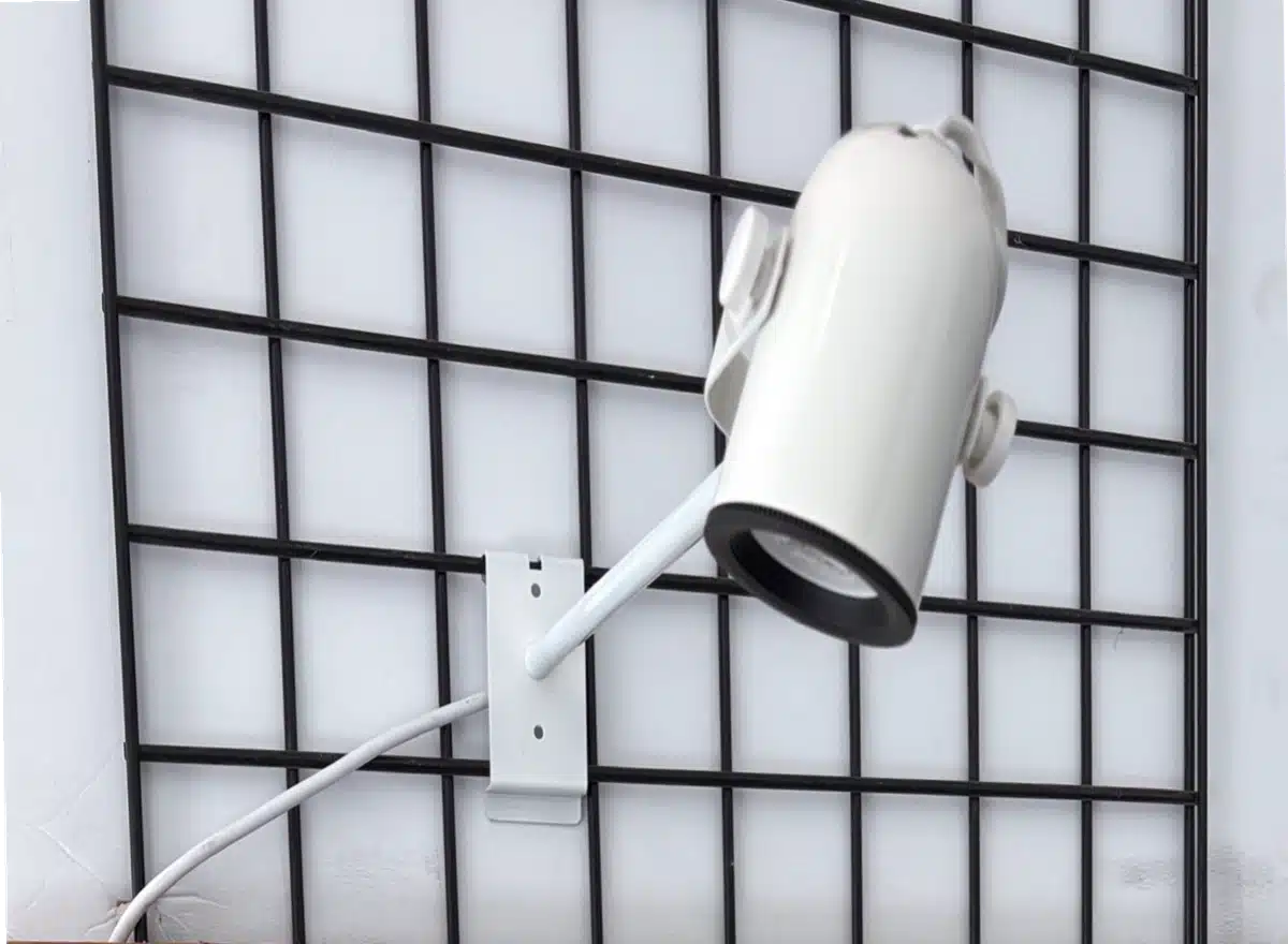 LED Gridwall / Slatwall Display Light - Image 7